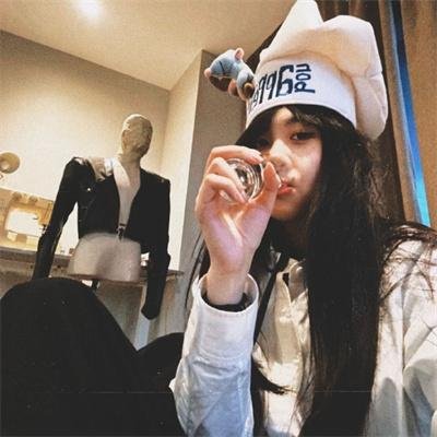 穿条纹衣的男孩 在线观看